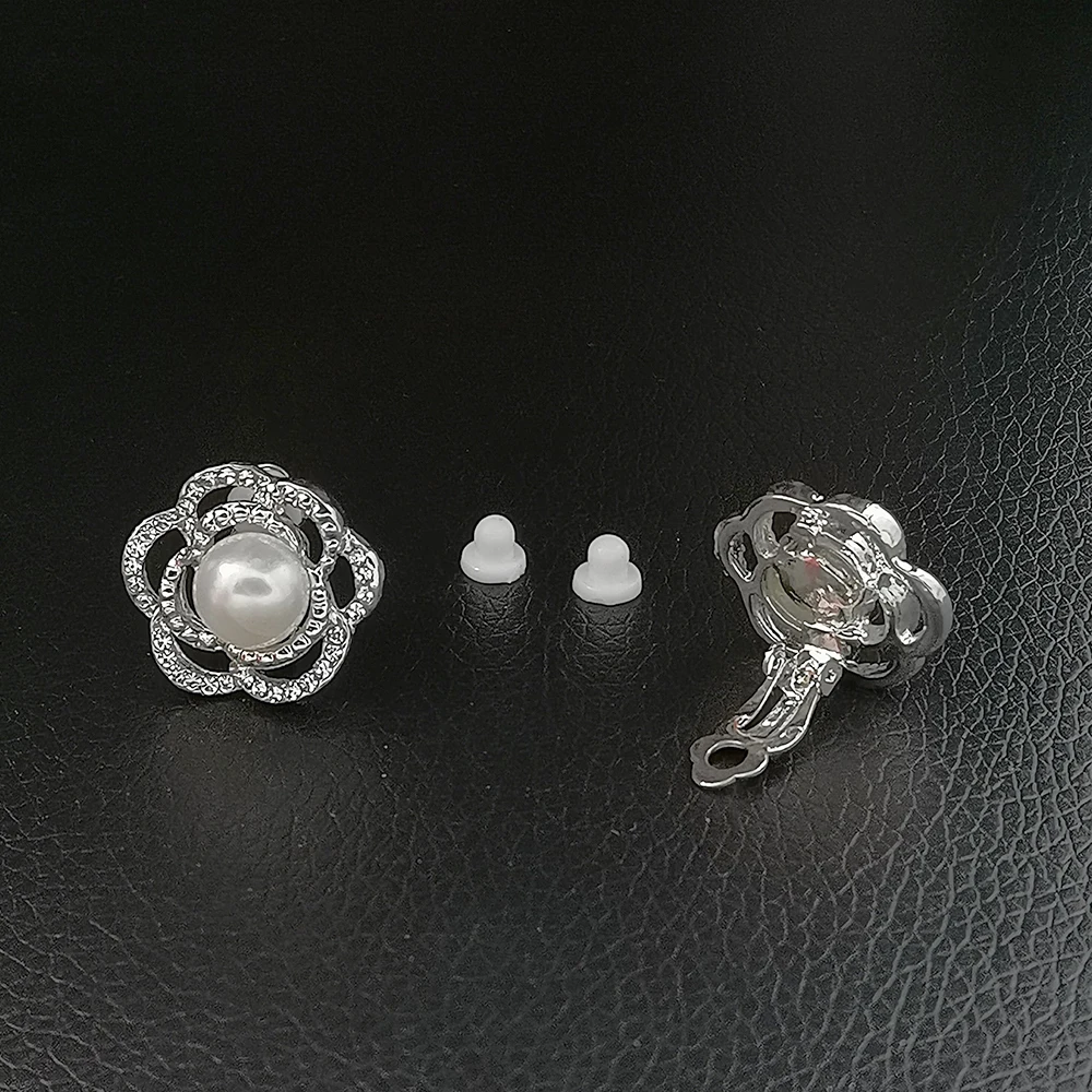 Серьги с искусственным жемчугом и цветами, современная мода, женские серьги на клипсах, клипсы и не прокалывающиеся уши, ослепительные капли