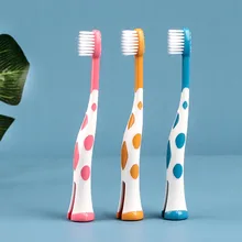 3 шт./компл. милые гигиена полости рта эргономичная мягкая сумка для путешествий для Зубная щётка! антибактериальные сексуальные женские Портативный Плавная ручная детская одежда с капюшоном с рисунком «Жираф» из Кореи