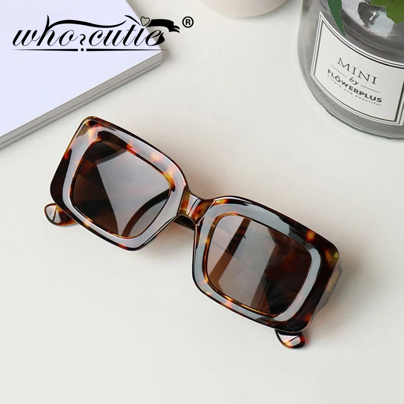 thick tortoise shell glasses