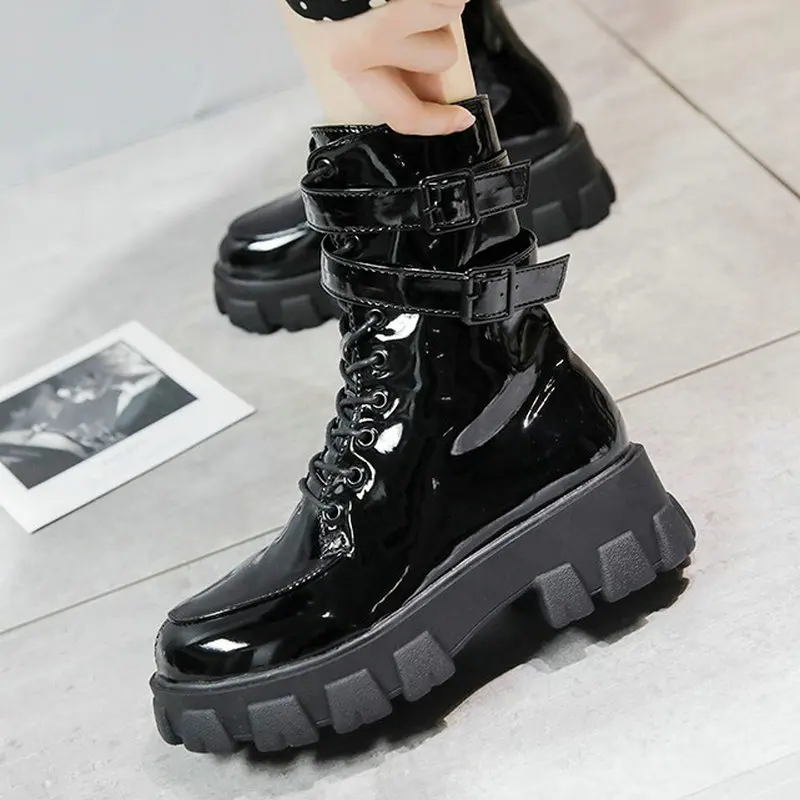 

Nice New Ankle Rain Boots Women Autumn Oxford Martin Platform Shoes For Woman Flat Heels Female Western Style Bright Boot