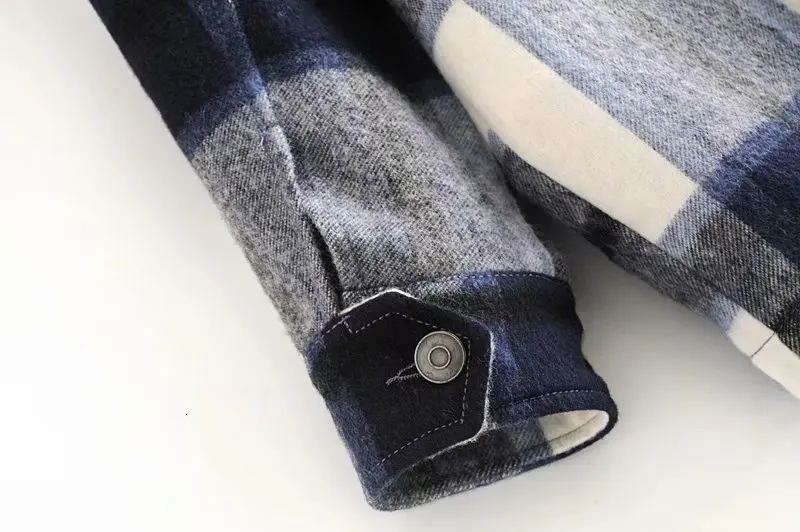 Winter Plaid Shirt Jacekt Loose Oversize Woolen Coat Women Vintage Button Jacket Windbreaker