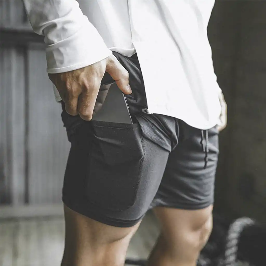men's running top with pockets