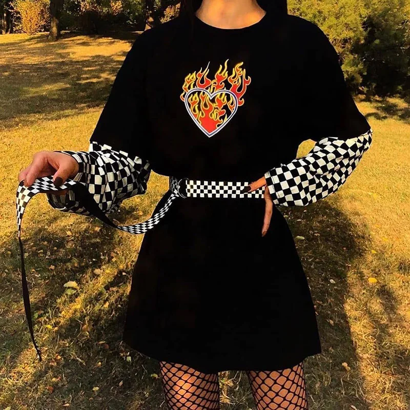 Женская футболка с коротким рукавом Готическая принтом в виде пламенного сердца