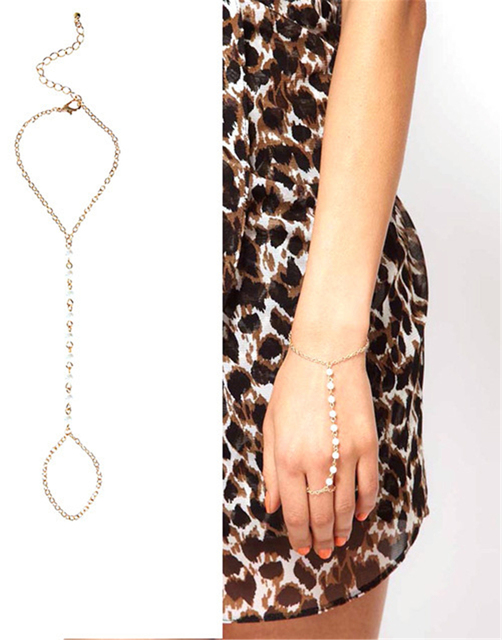 Finger Bracelet Triangle Conjoined Bracelet Wrist Chain Jewelry Hand Back Chain Bangles Female Arm Link Ornaments