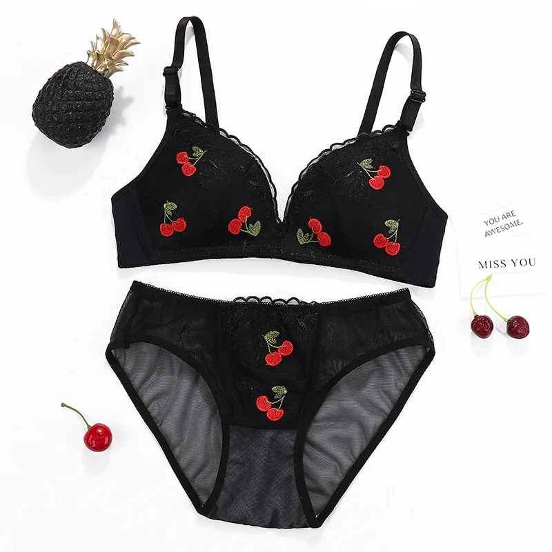 Black cherry set Лидер продаж, Женский комплект нижнего белья, беспроводной Ультра-тонкий комплект с бюстгальтером с вышитыми фруктами и цветами, сексуальное кружевное романтическое женское белье, бюстгальтеры пуш-ап - Цвет: Black cherry set
