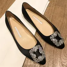 Женские туфли на плоской подошве с пряжкой, украшенные кристаллами; сезон весна-осень; Роскошные брендовые слипоны с острым носком на плоской подошве; женские лоферы с закрытым носком; повседневная женская обувь