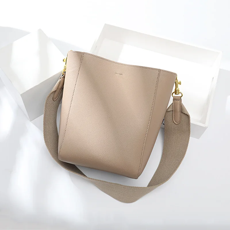 

2019 New Broadband Single Shoulder Slung Bucket Bag Wild Large Capacity Leather Handbag