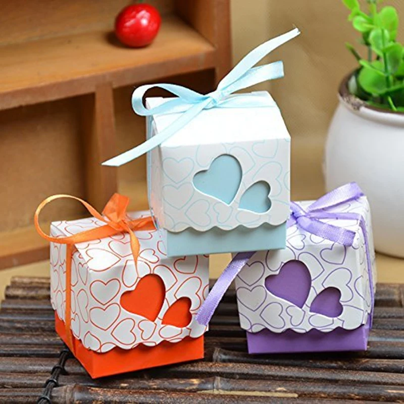 

50Pcs Wedding Party Candy Boxes Hollow Out Heart Shape Wedding Paper Candy Containers Colorful Candy Gifts Packing Box Supplies