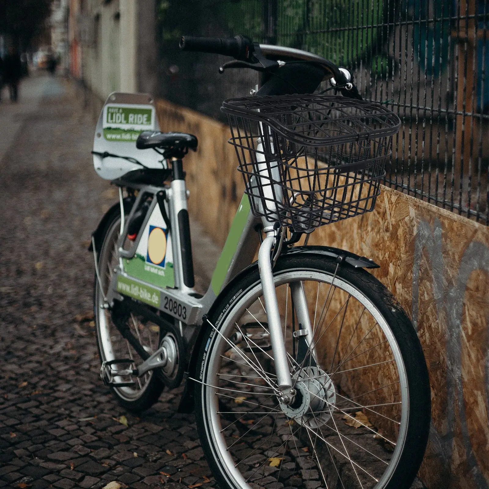 Cesta delantera de plástico para bicicleta con asa y sistema de clip, peso  máximo 5 kgs. Xena - Equipaje - Equipamientos