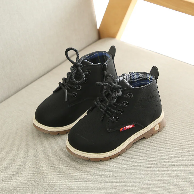 Новые зимние детские зимние ботинки для мальчика удобные толстые Нескользящие короткие ботинки модная обувь с хлопковой подкладкой - Цвет: WKA88-Black