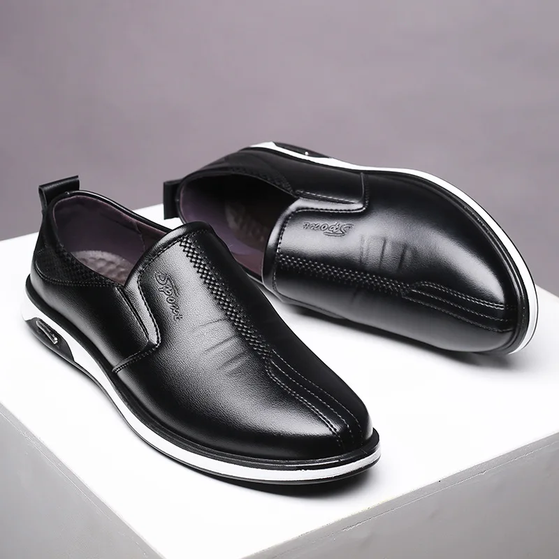 New Style Autumn Hot Selling Pointed-Toe Men England Business Casual Small Leather Shoes Foot Covering Moccosins 9565