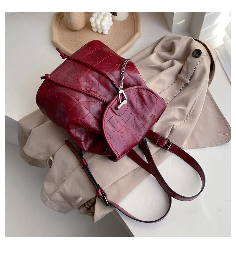 Women's Fashion Soft Leather Backpack With Chain Female Large Capacity Geometric Backpack Purse Girls Travel Bags Black Wine red (3)