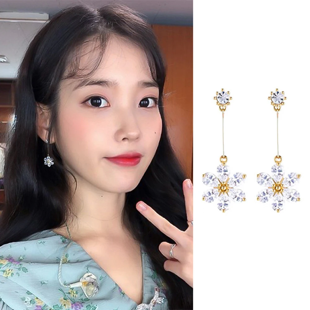 

1Pair New Female Fashion Women Dangle Exquisite Earring Rhinestone Flower Drop Earring Boho Jewelry Gift