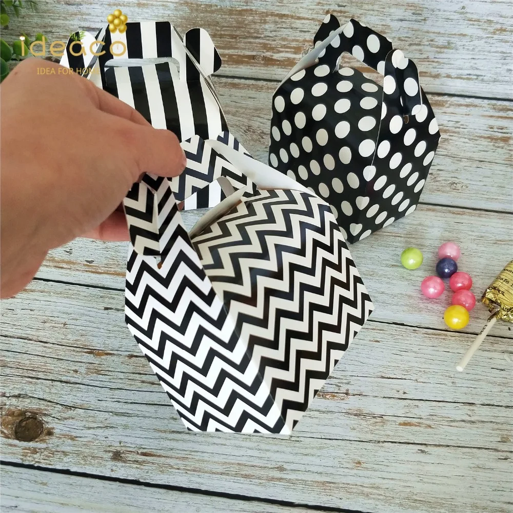 gift paper bag box pom confetti straws7