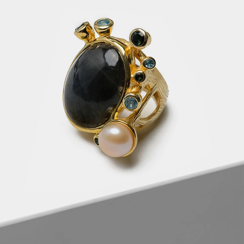 

Amorita boutique Vintage Silver pearl labradorite oval design Rings