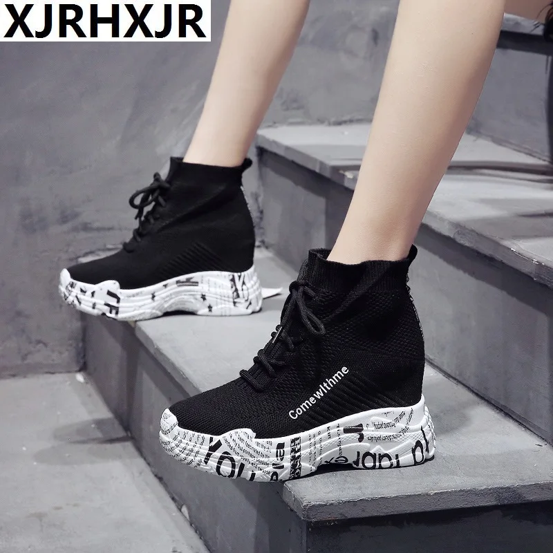 XJRHXJR/женские кроссовки с высоким берцем; носки на толстой подошве 8 см; вязаные дышащие кроссовки для папы; обувь на скрытом каблуке белого и черного цвета; Mujer