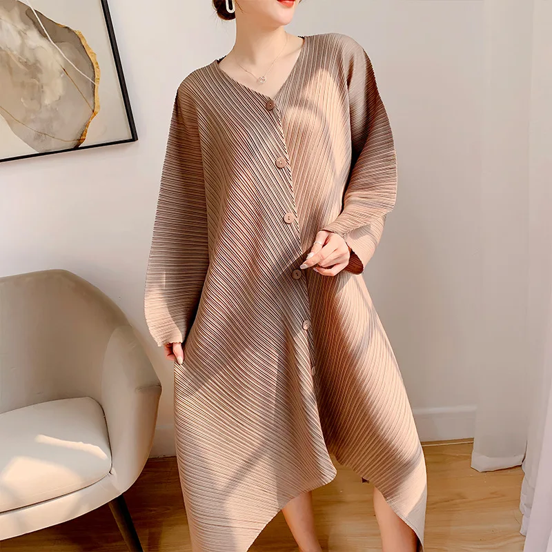 オンラインストアクリアランス プリーツと長袖の女性用ワンピースvネックドレス 不規則なカット カジュアル 無地 大きいサイズ Dresses Miyak 激安販売中 Flamespabali Com