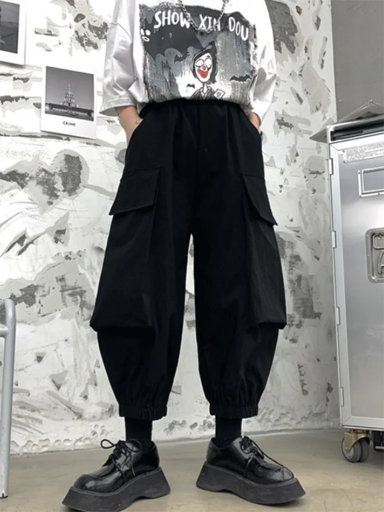 Рисунок 2 - Мужские брюки-карго на весну и осень