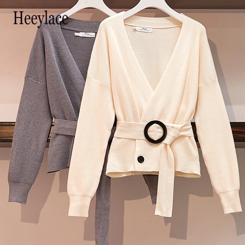 

Plus Size Autumn Women Elegant Loose Knit Sweater Cardigans With Belt Deep V Neck Long Sleeve Office Lady Slim Solid Color Tops
