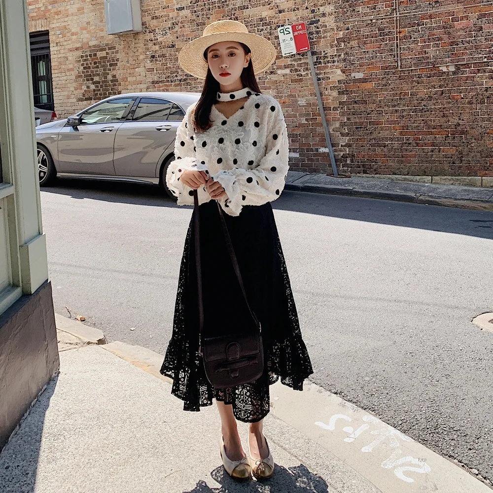 

Photo Shoot French Romantic Lace Embroidered Polka Dot Shirt + Skirt Two-Piece 2020 Spring New Style Retro Set