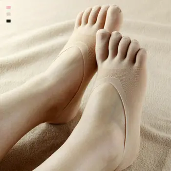 

1 Pairs Cotton Blend Soft Split Toe Socks Women Solid Color Five Toes Socks