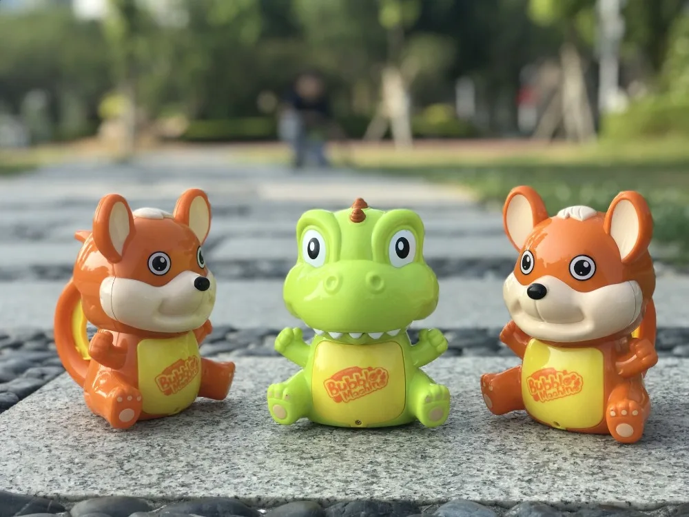 13547998749_2024678168