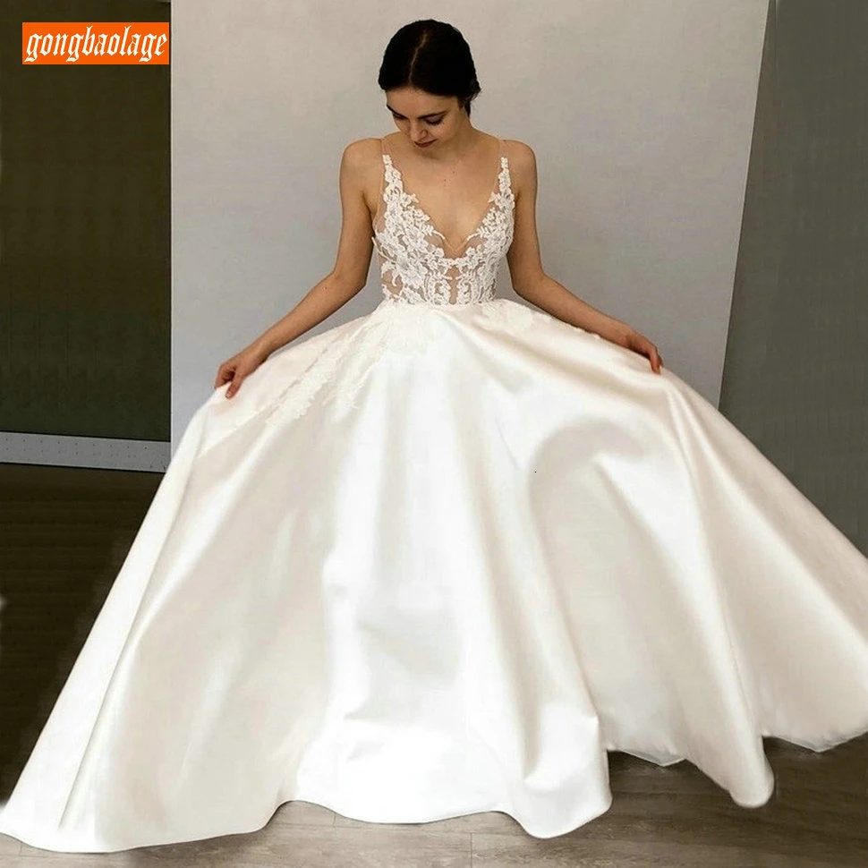 

Luscious Boho White Wedding Gowns V Neck 2020 Applique Lace Princess Bridal Dresses Satin Beachh Sleeveless Ivory Wedding Dress