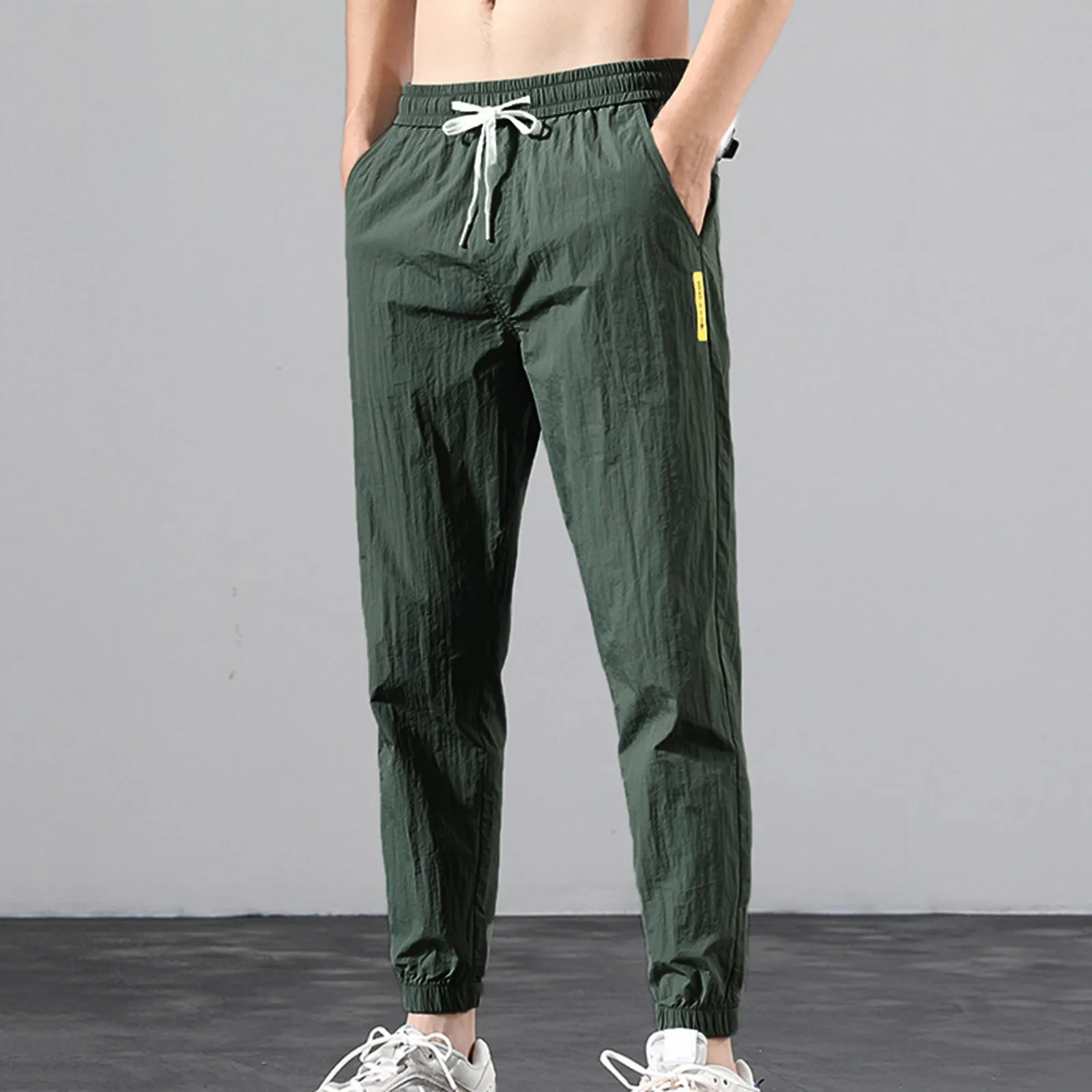 Mens Fashionable Cargo Pants Plus Size Loose Tracksuit With Tied Feet Pants Trousers Streetwear Sweatpants Pantalon Homme