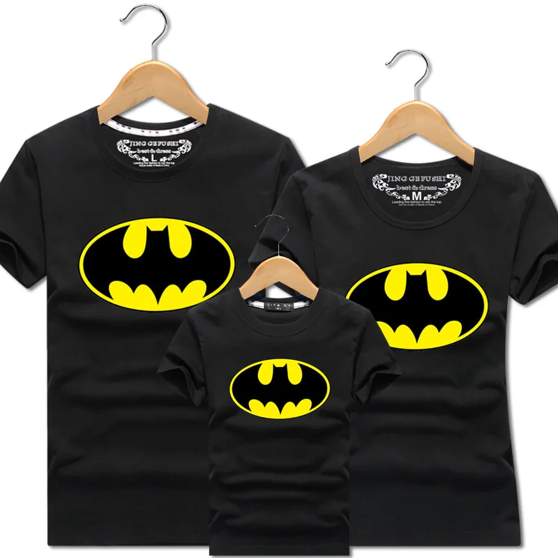 Футболки с изображением Бэтмана, хлопковая одежда с короткими рукавами для папы, мамы, родителя и ребенка одинаковые комплекты для семьи подарки для детей, Прямая поставка - Цвет: black Batman Tshirts