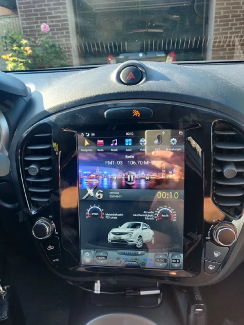 Tesla Style Android 9.0 6 Core Car GPS Navigation For Nissan Juke