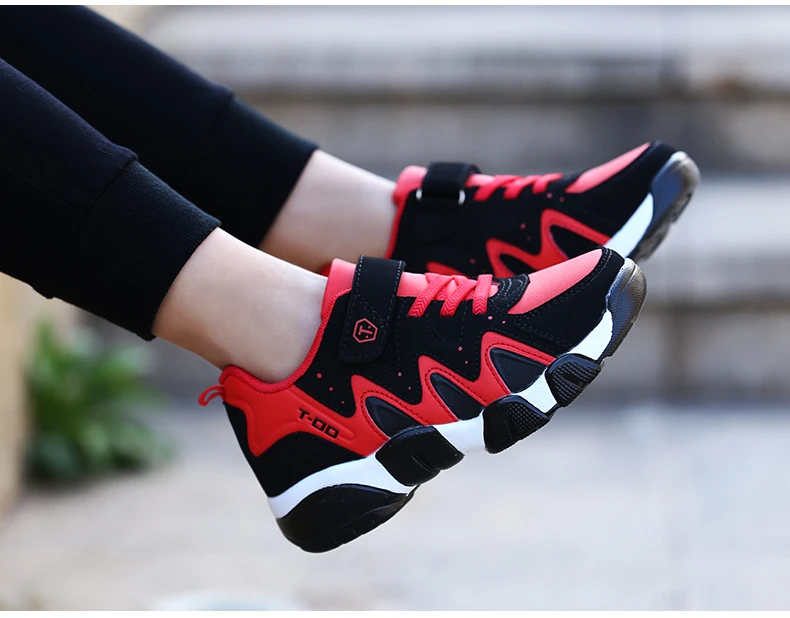 Новинка года; спортивные кроссовки для маленьких девочек; детская кожаная обувь для мальчиков из искусственной кожи; модная повседневная обувь; мягкие брендовые кроссовки; Размеры 30-40