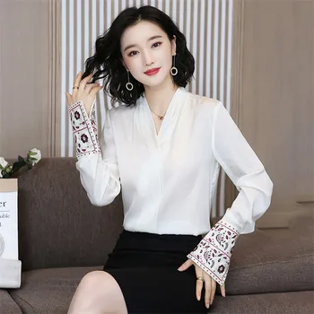 

Women Silk Satin Blouse Long Sleeve Floral Embroidery Tops Autumn Fashion Long Sleeve Office Shirt Blusas De Mujer 2020
