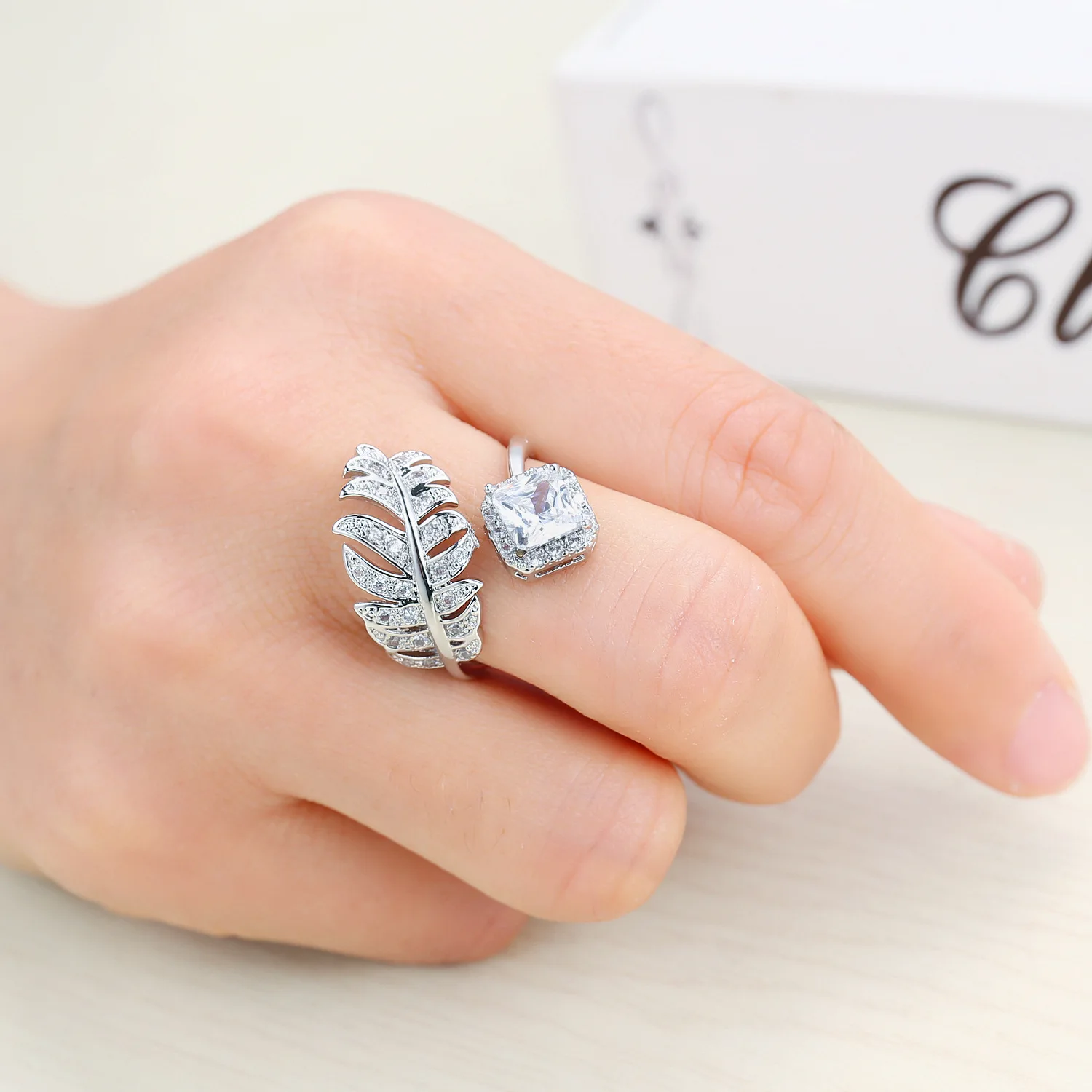 

AAA Cubic Zirconia Square Feather Adjustable Ring Love Ring 2020 Fashion Statement Gift Wedding Ring