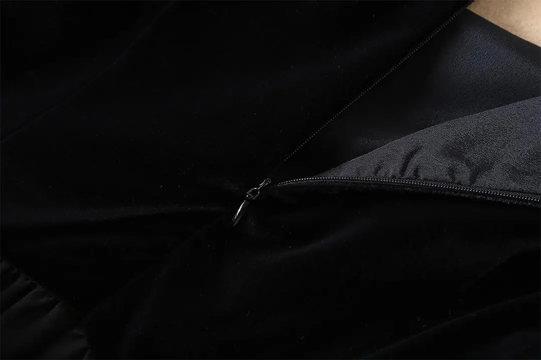 Новинка года; сезон лето; вечерние платья с лепестками; бархатное платье