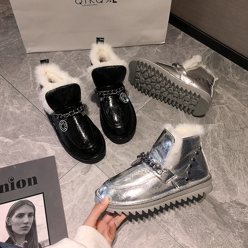 Женская обувь; модные зимние ботинки; Новинка года; зимняя теплая Нескользящая хлопковая обувь в стиле ретро со смайликом
