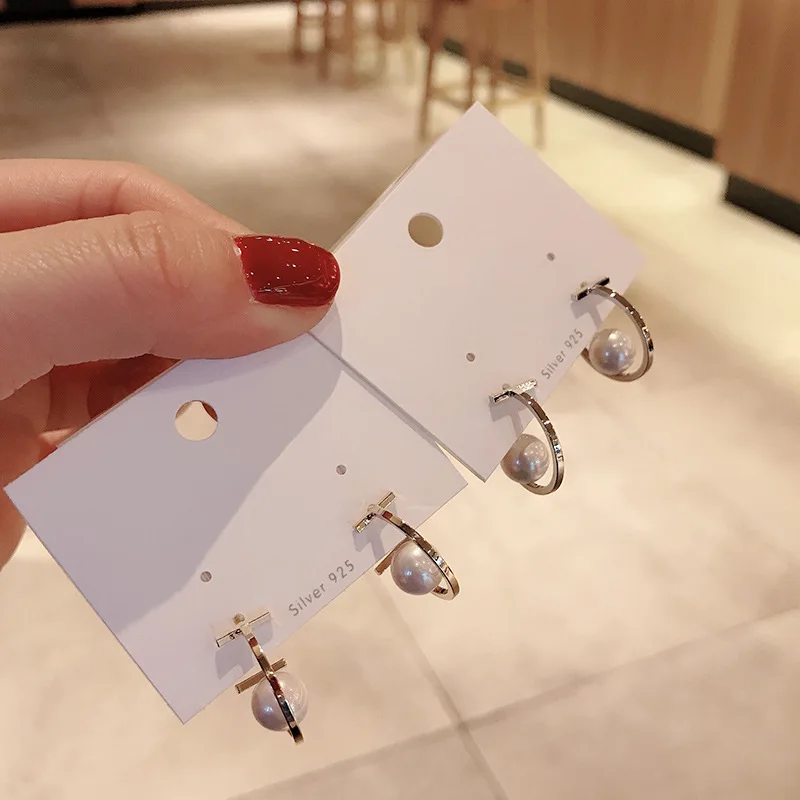 

MWsonya New Vintage Baroque Handmade Simulated Pearl Beads Stud Earrings for Women Elegant Jewelry Oorbellen Gifts