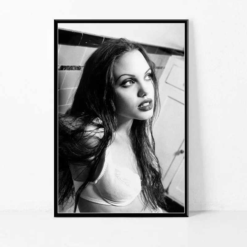 主图_P692_Angelina_Jolie_Sexy_Hot_Movie_Star_Acrtess_Black_And_White_Smoking_Art_Painting_Silk_Canvas (3)