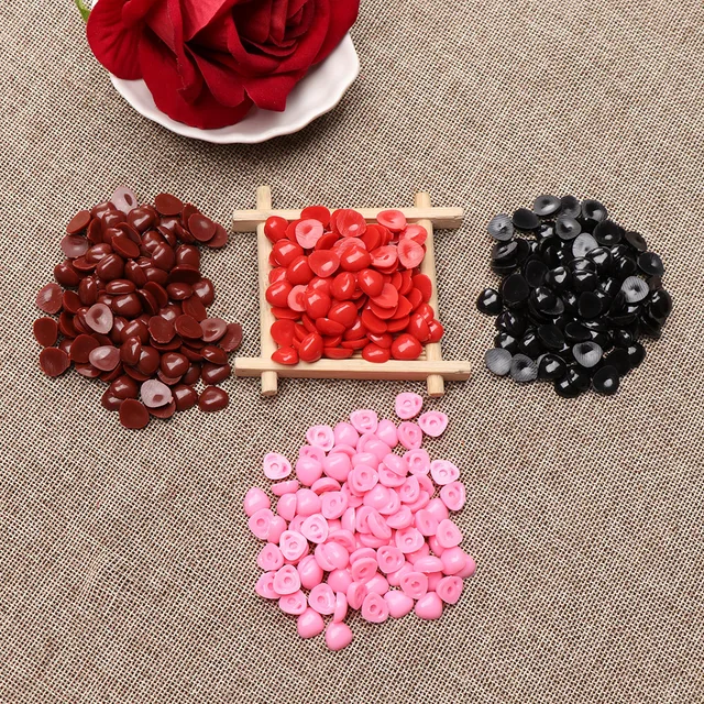 100Pcs/Pack Plastic Triangle Noses For Dolls Toys For Bear Buttons Toy DIY Crafts Safety Child Kids Dolls Nose Accessories 3