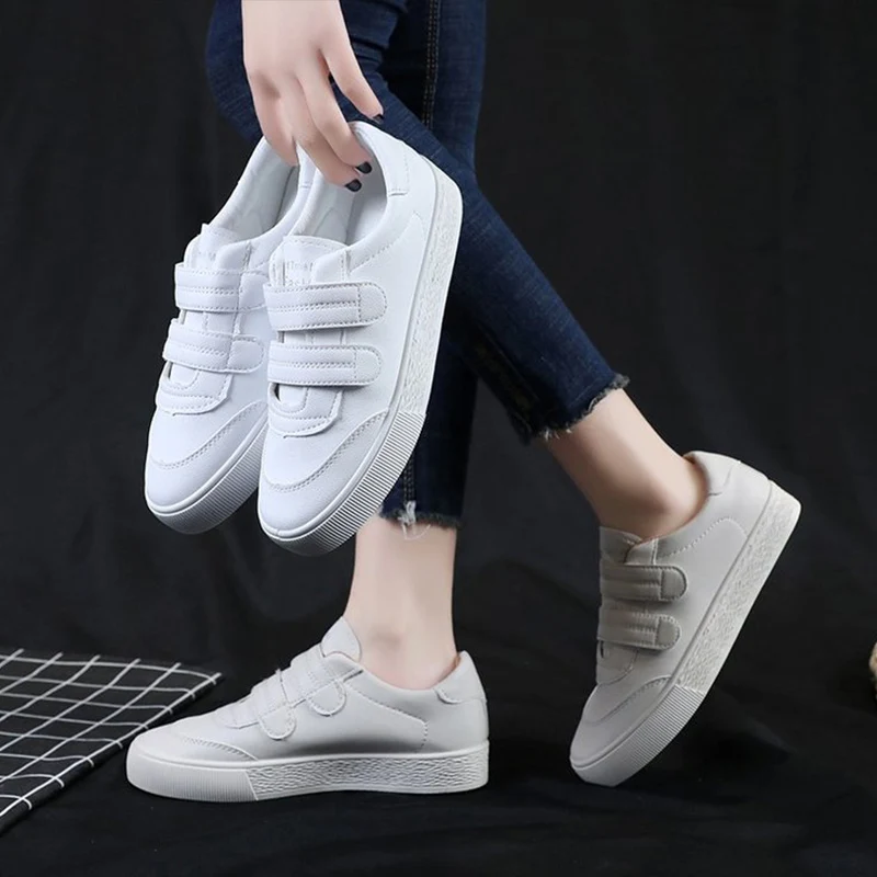 Женская Весенняя повседневная обувь из искусственной кожи на плоской подошве