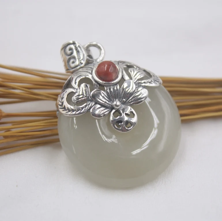 

Real S925 Silver&Hetian Jade Pendant For Women Lucky Unique Pattern Pendant 32mmH Jewelry
