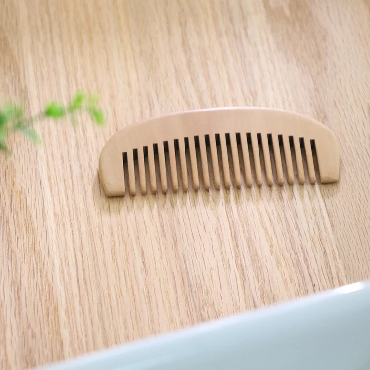 1pc Small Pocket  Wood Comb Natural Peach  Wood Comb for  Women Men Kids Travelling  Wood Healthy Massage Hair Care Tool 3