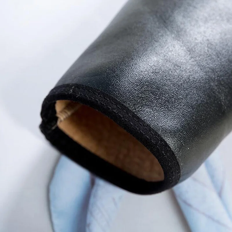 Unisex Winter Warme Leder Thermische Boot Slipper Indoor Haus Weiches Nicht-Slip Socken Weiche Non Slip Socken Für Männer frauen – Detail 8
