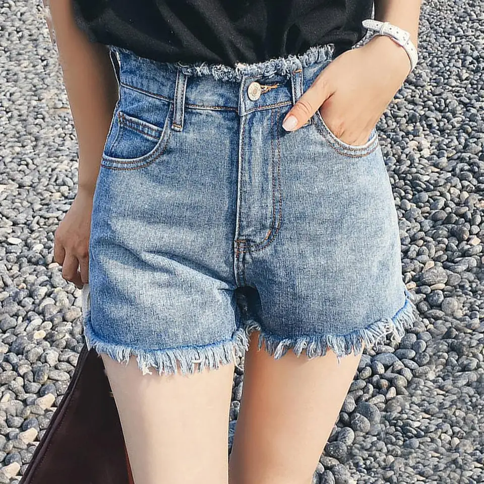 wide thigh denim shorts