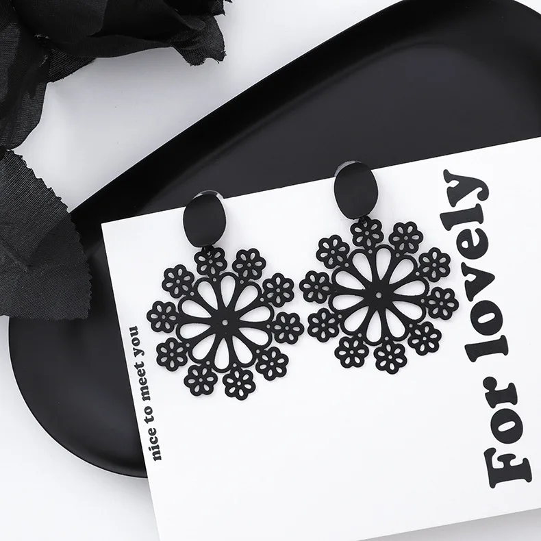 Корея зимние ювелирные изделия винтажные черные цветочные серьги для женщин модные эффектные геометрические Кольца Сердце Pendientes - Окраска металла: 12