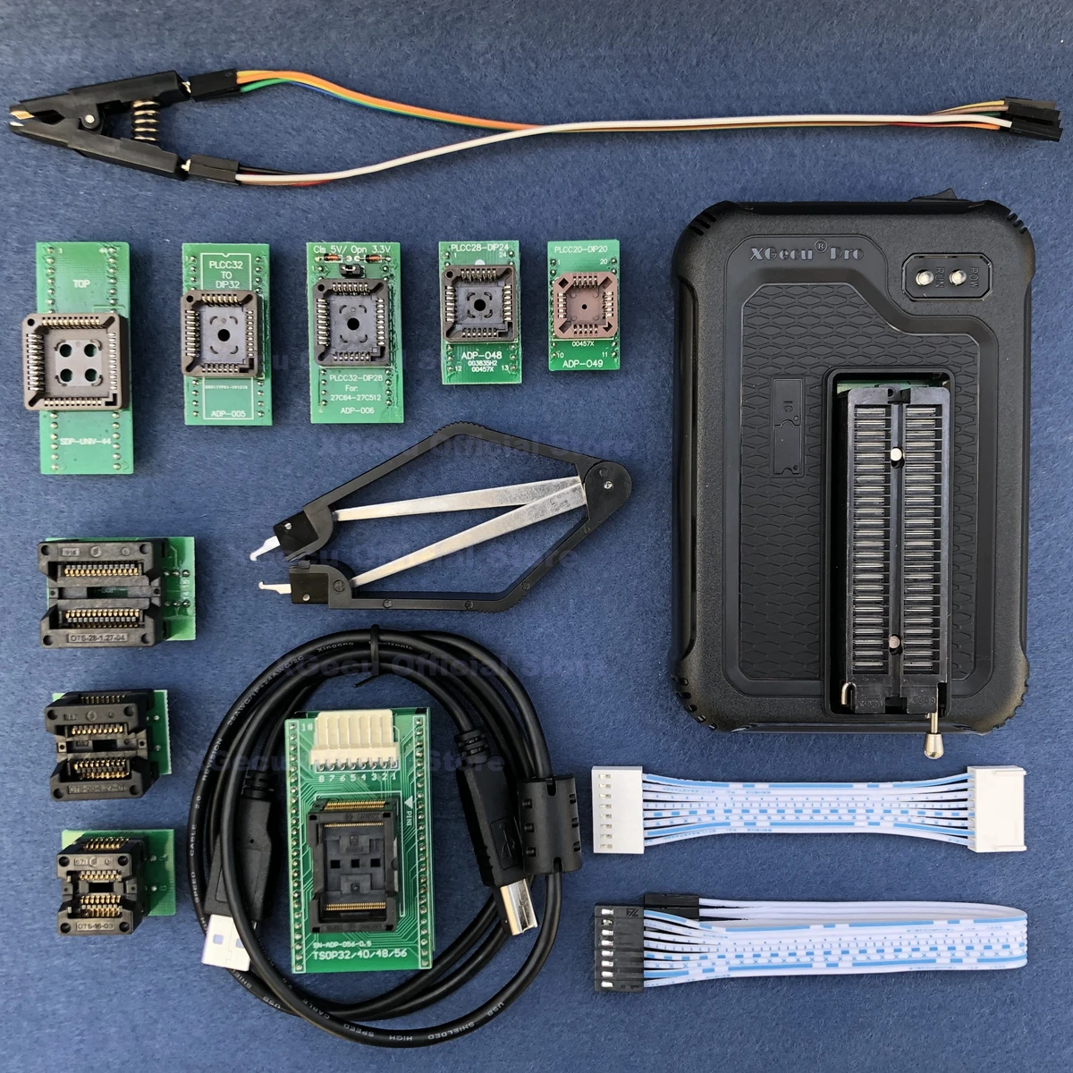 V10.27 XGecu T56 Programmer 56 Pin Drivers Support 24070+ ICs for PIC/NAND Flash/EMMC TSOP48/TSOP56/BGA+ 9 adapters+soic8 clip afbeelding