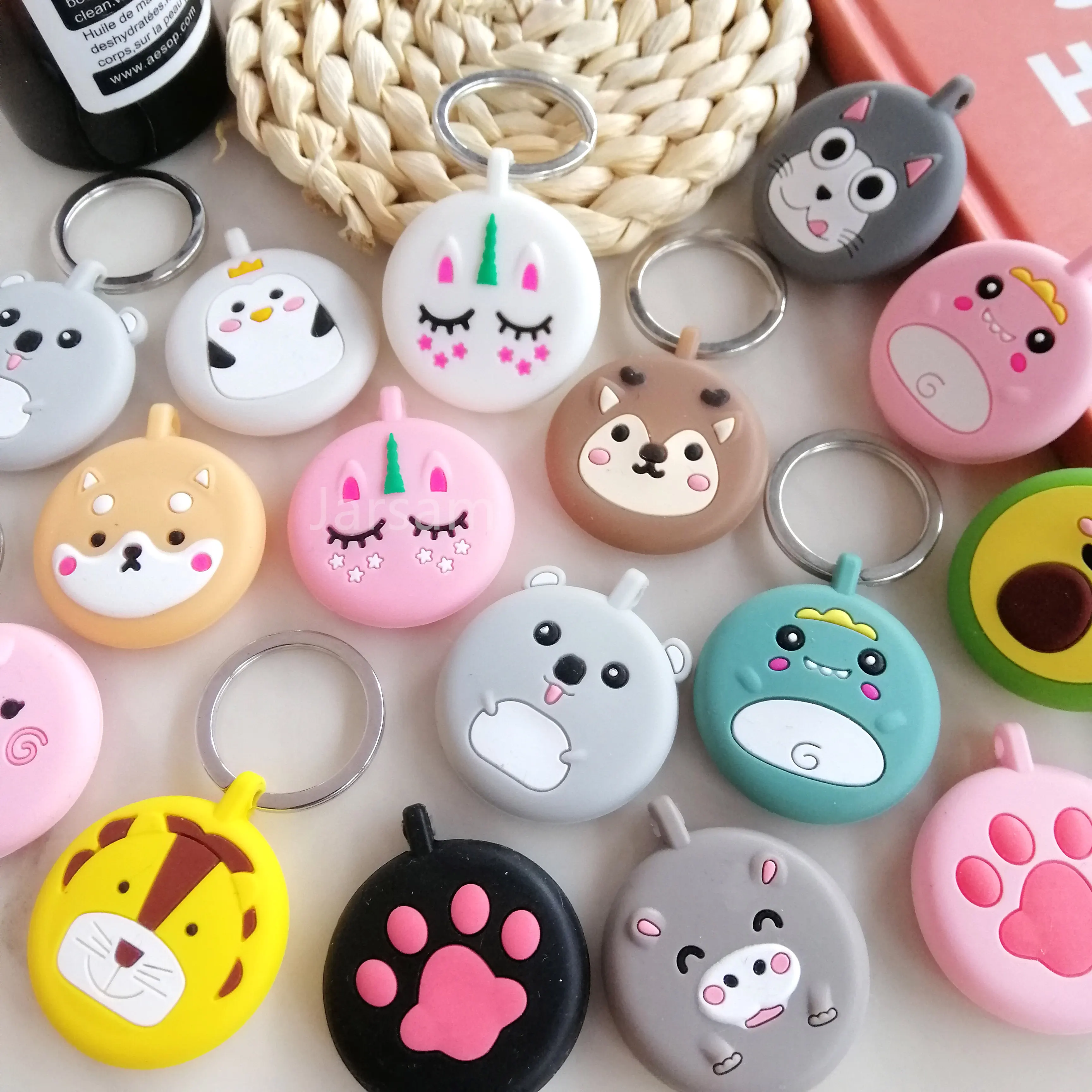 Lovely Cartoon Silicone Soft Protective Sleeve For AirTag Keychain Pet Child Anti-lost Device for Air Tag Protect Case Cover Lovely Cartoon Silicone Soft Protective Sleeve For AirTag Keychain Pet Child Anti-lost Device for Air Tag Protect Case Cover