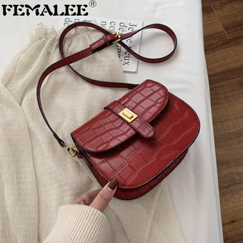 

Small Half Moon Saddle Bag Crocodile Women Shoulder Bag Lock Designer Chain Handbags Luxury Croc-effect Female Crossbody Bags