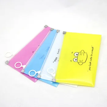 

Cartoon Pattern With Zipper for Disposable Mask Temporary Storage Holder PP Plastic Waterproof 1Pcs Reusable Portable