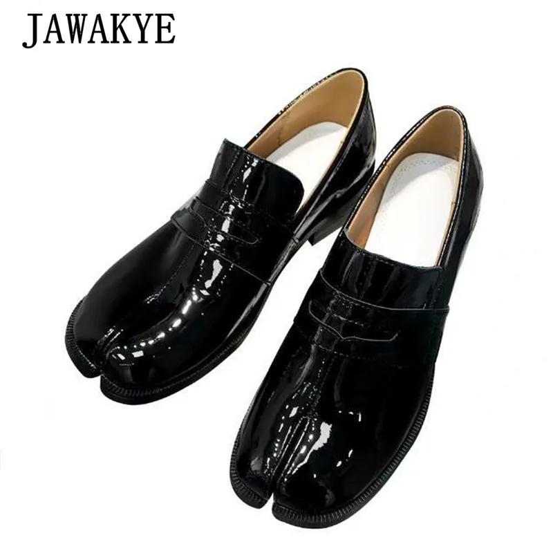 

JAWAKYE Split Toe Chunky Heels Black Shoes For Woman Patent Leather Slip On Loafers 2019 Newest Block Heels Mullers Lady Pumps