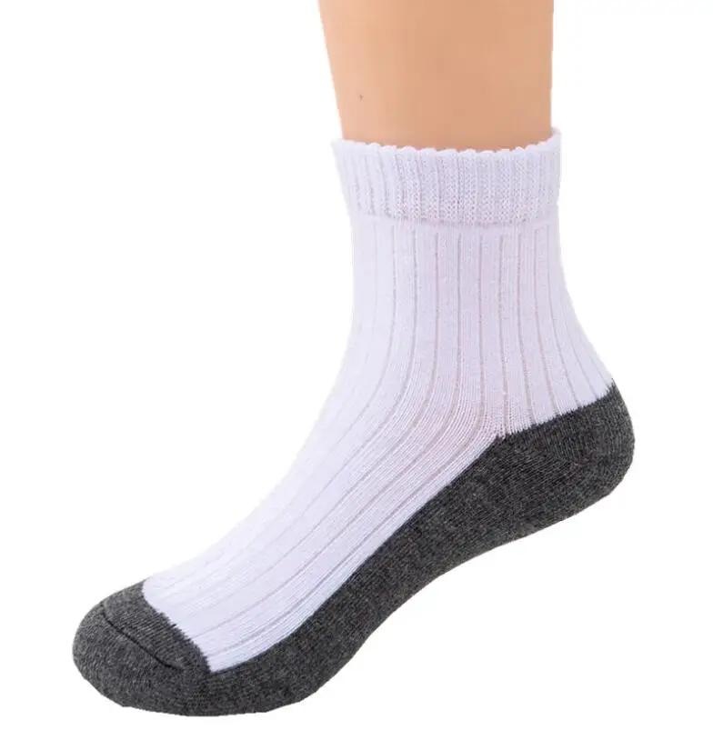 students-white-socks (2)